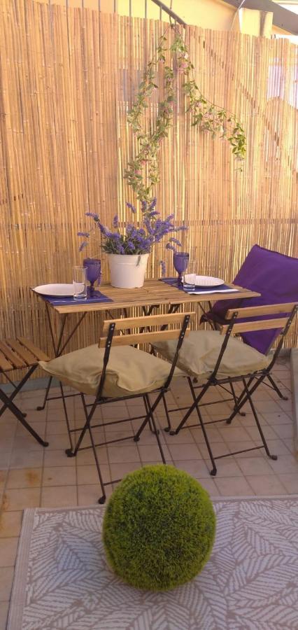 Appartamenti Diffusi Di Villa Fiorita Con Accesso Alle Piscine Della Struttura Principale Cattolica Zewnętrze zdjęcie