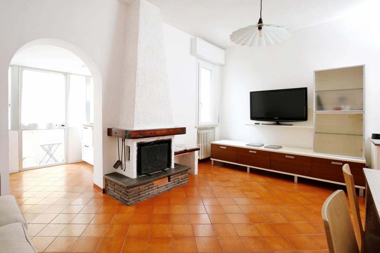 Appartamenti Diffusi Di Villa Fiorita Con Accesso Alle Piscine Della Struttura Principale Cattolica Zewnętrze zdjęcie