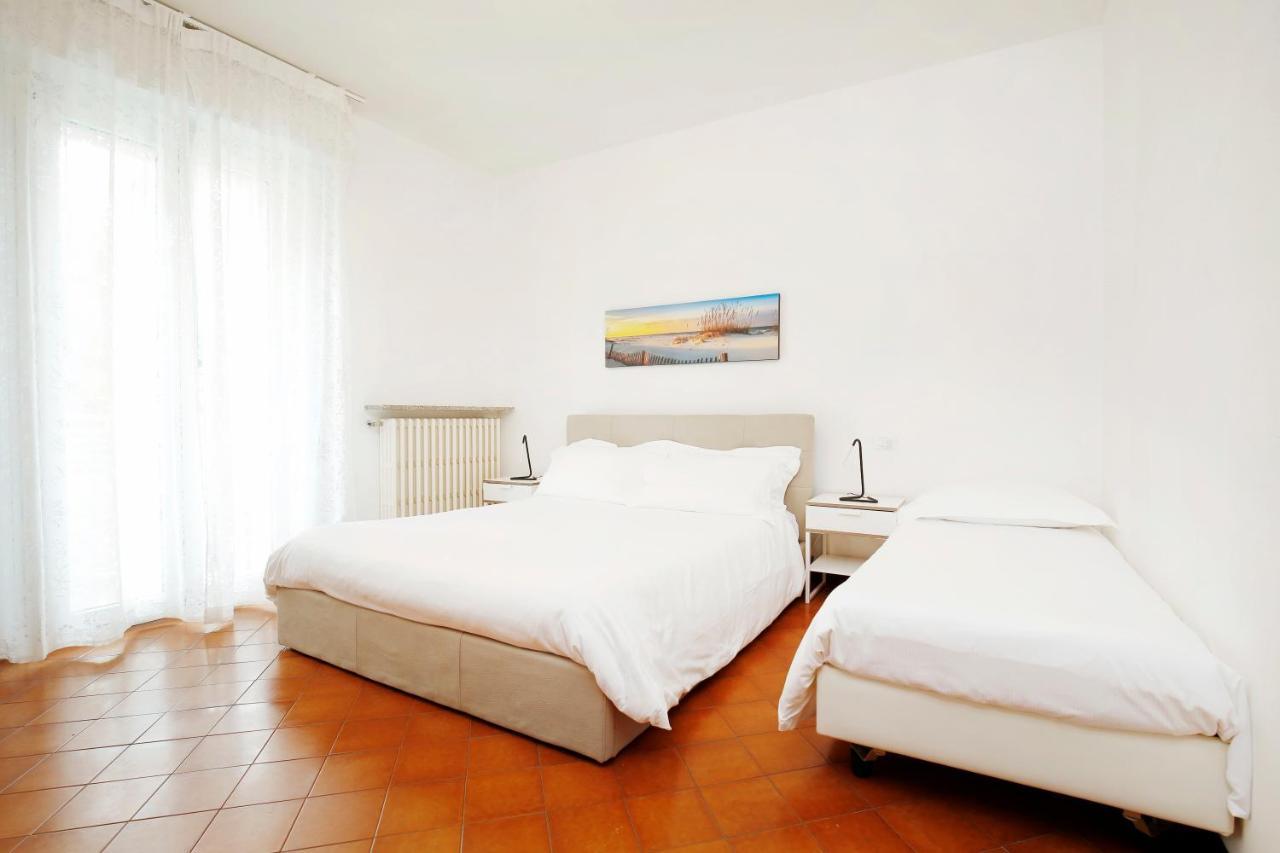 Appartamenti Diffusi Di Villa Fiorita Con Accesso Alle Piscine Della Struttura Principale Cattolica Zewnętrze zdjęcie