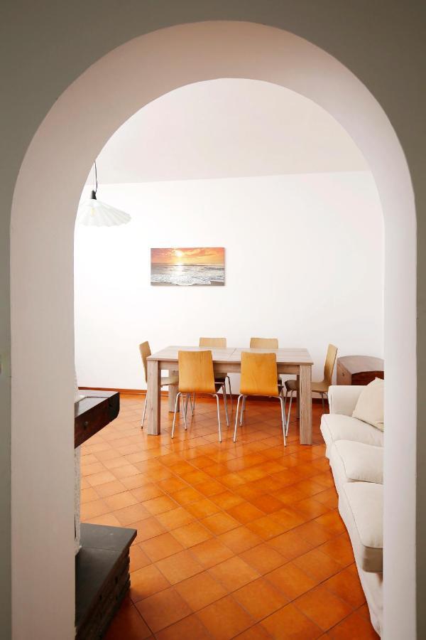 Appartamenti Diffusi Di Villa Fiorita Con Accesso Alle Piscine Della Struttura Principale Cattolica Zewnętrze zdjęcie