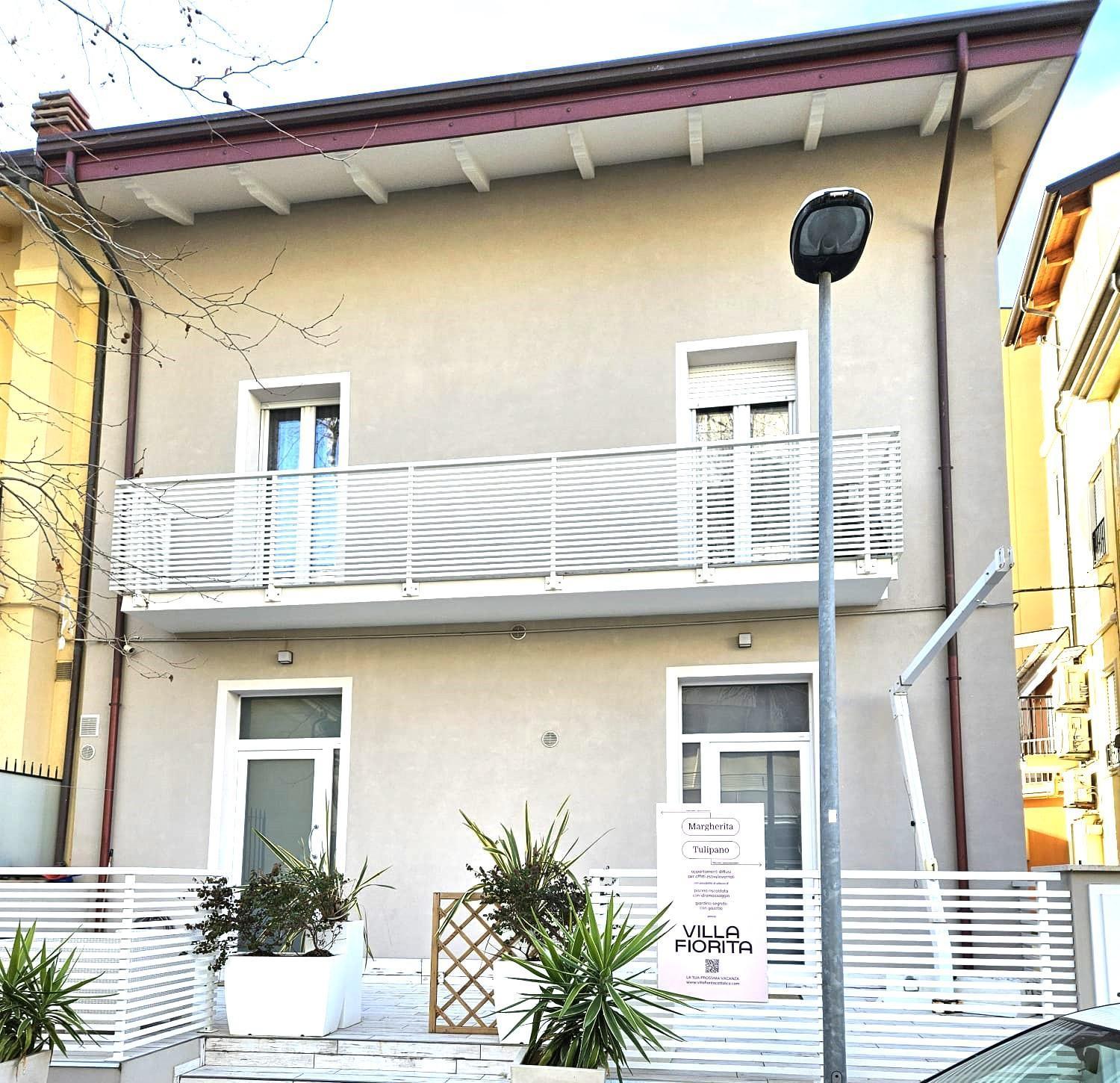 Appartamenti Diffusi Di Villa Fiorita Con Accesso Alle Piscine Della Struttura Principale Cattolica Zewnętrze zdjęcie